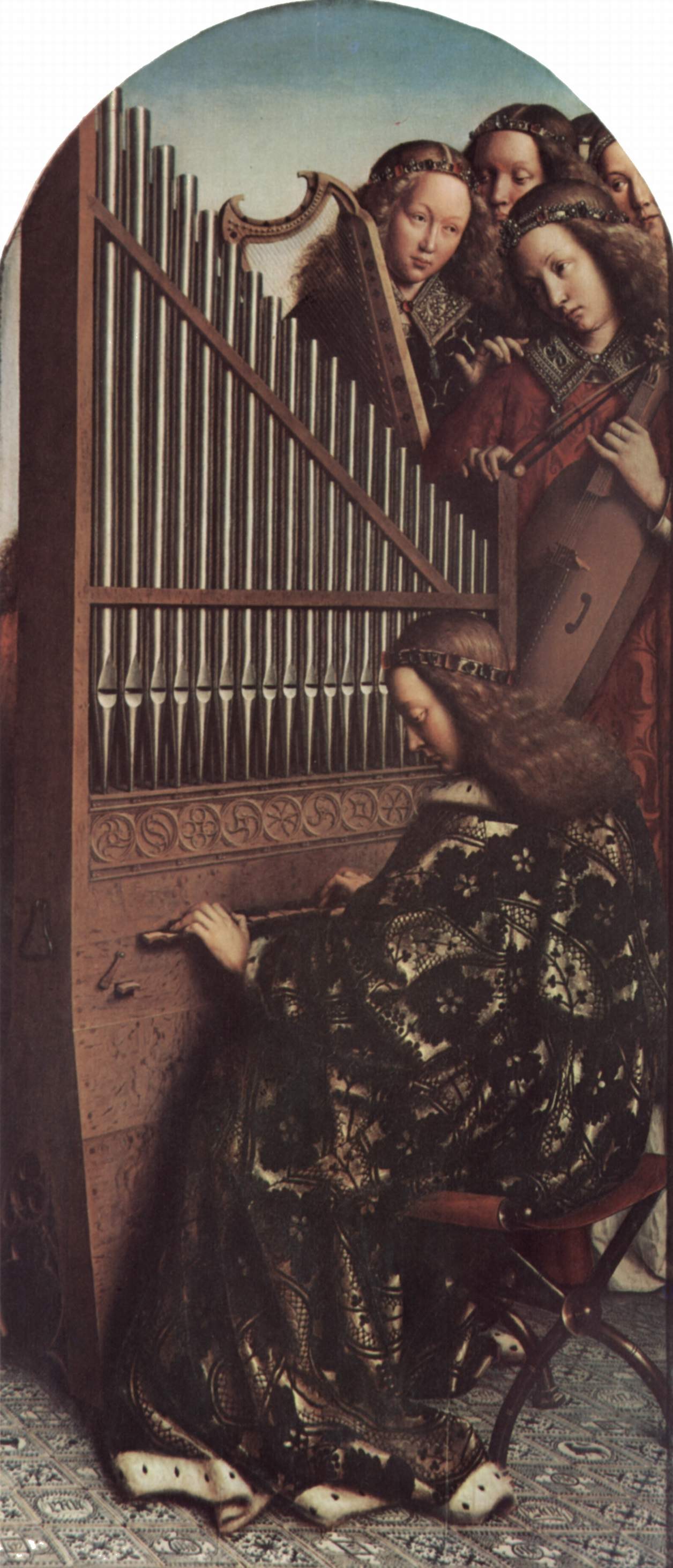Music-making Angels