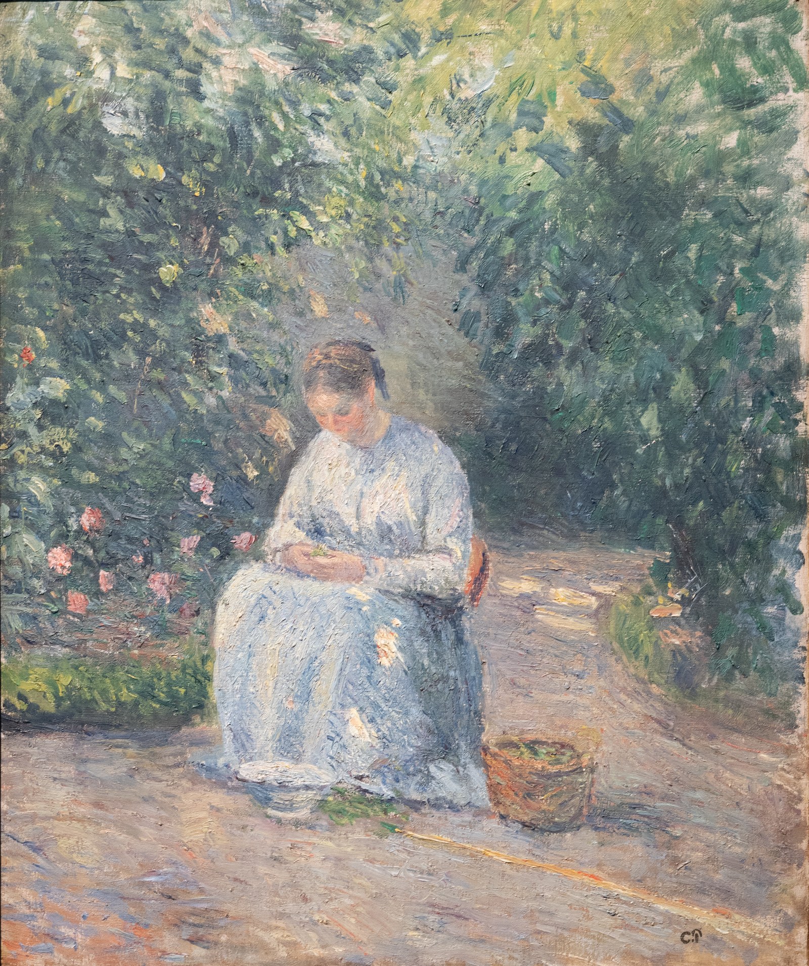 Julie Pissarro shelling peas