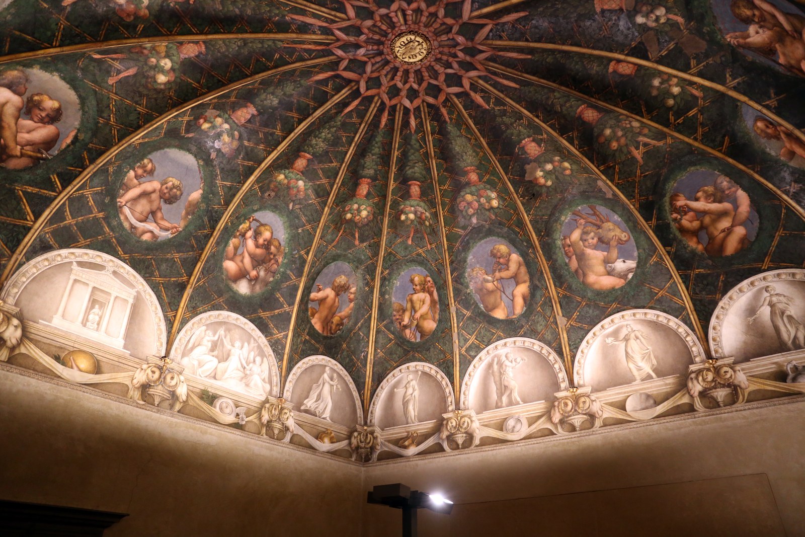 Correggio, camera di san paolo, 1518-19, 01