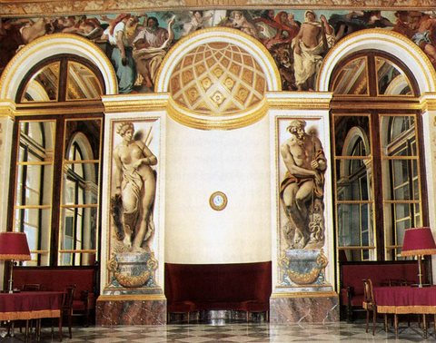 Decoration of the west wall