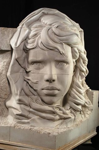 La Fille Detail